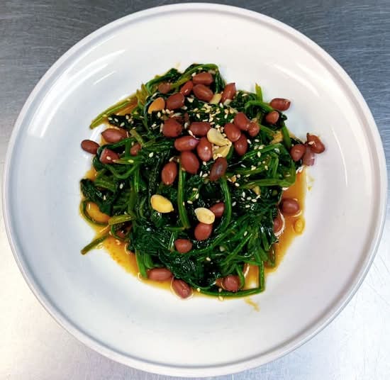 spinach&vermicelli salad果仁菠菜
